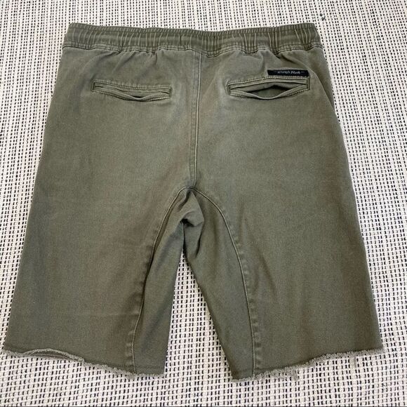 Nitrous Black olive green boys size medium drawstring pull on shorts - Picture 2 of 5